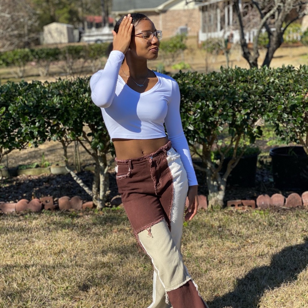 Meet your Posher, Nia